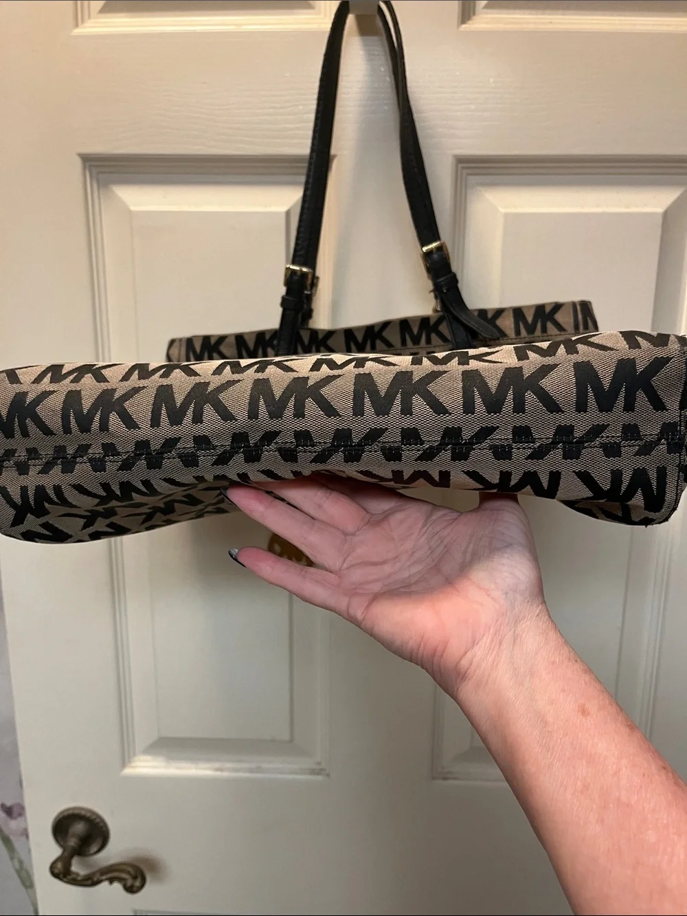 EUC Michael Kors Black & Brown MK Logo Tote with Gold Charm Leather Straps - Picture 6 of 14